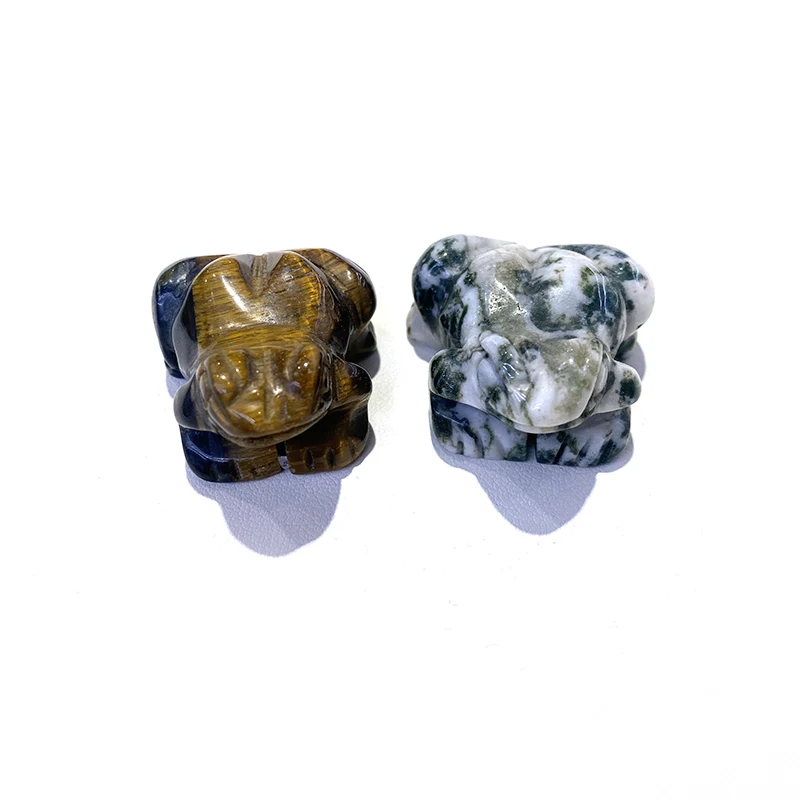Wholesale Natural crystal animal Frog Decoration Quartz jade Stone agate Frog Carved For Christmas Gifts