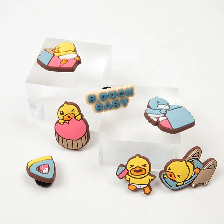 Оптовая продажа, аниме мультяшный логотип, ПВХ резиновые Кроксы для обуви, подвески для украшения, аксессуары