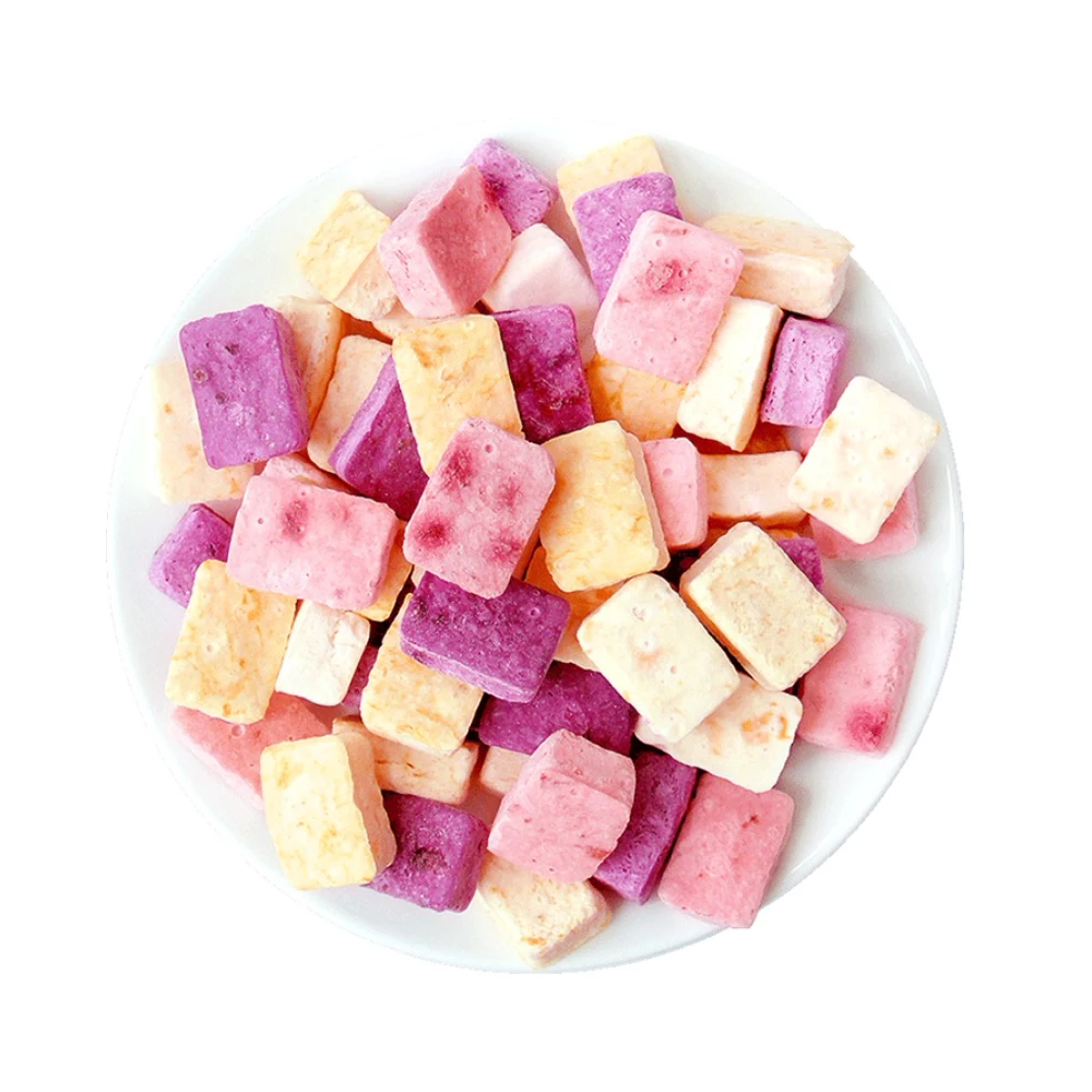 Wholesales Halal bulk hot sell healthy low-fat diet food casual snacks Crispy freeze dried yogurt fruit cubes