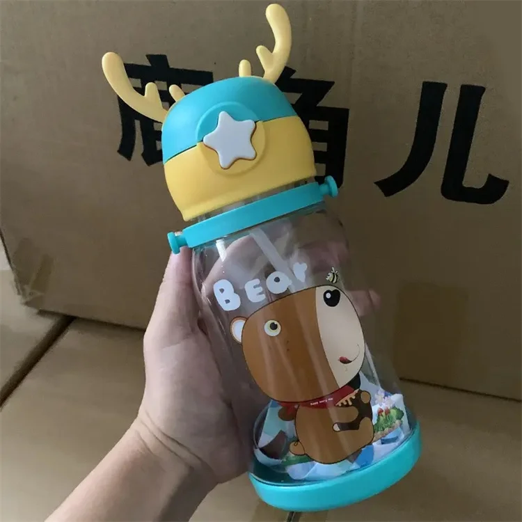 Детская мультяшная пластиковая бутылка для воды горячая распродажа пантлер оленя портативные милые бутылки большой емкости с соломинками и ремешком