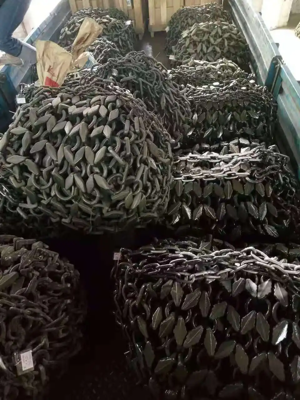 27.00-49 405/70R20 Shanxing  Factory Wholesale Tire protection Chains