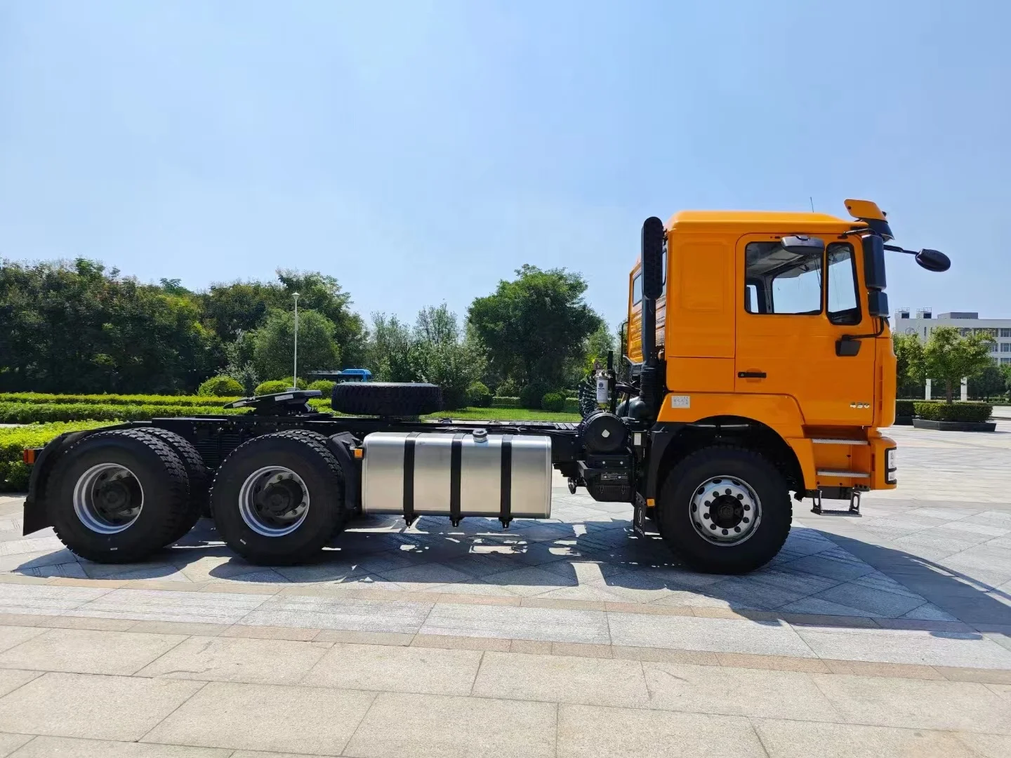 Best sell 6x4 tractor truck shacman 420hp tractor 4x2 6x4 8x4  trailer truck 100tons used tractor truck
