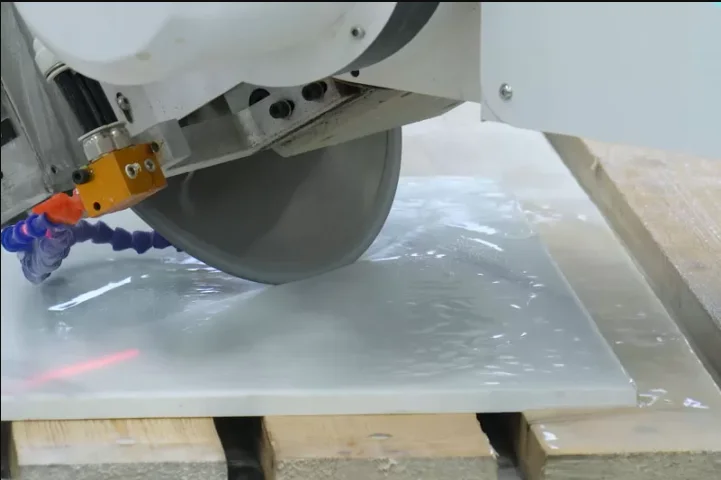 China Stone Router CNC 4 Axis 5 Axis CNC Bridge Saw Granite Saw Cutting Machine Marble Ceramic Tile Tombstone Cutting Machine