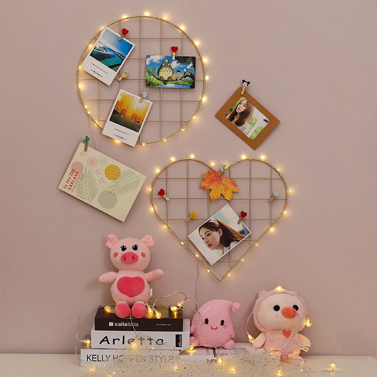 European Style Creative Wrought Iron Grid Photo Props Wall Love Shaped Shelf Home Wall Decoration