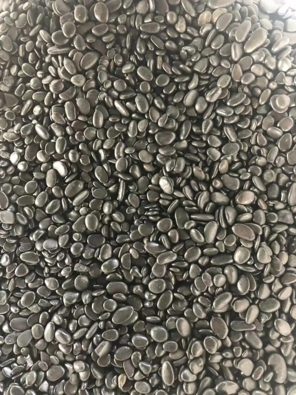 Hot selling great quality various sizes natural mini black stone pebbles
