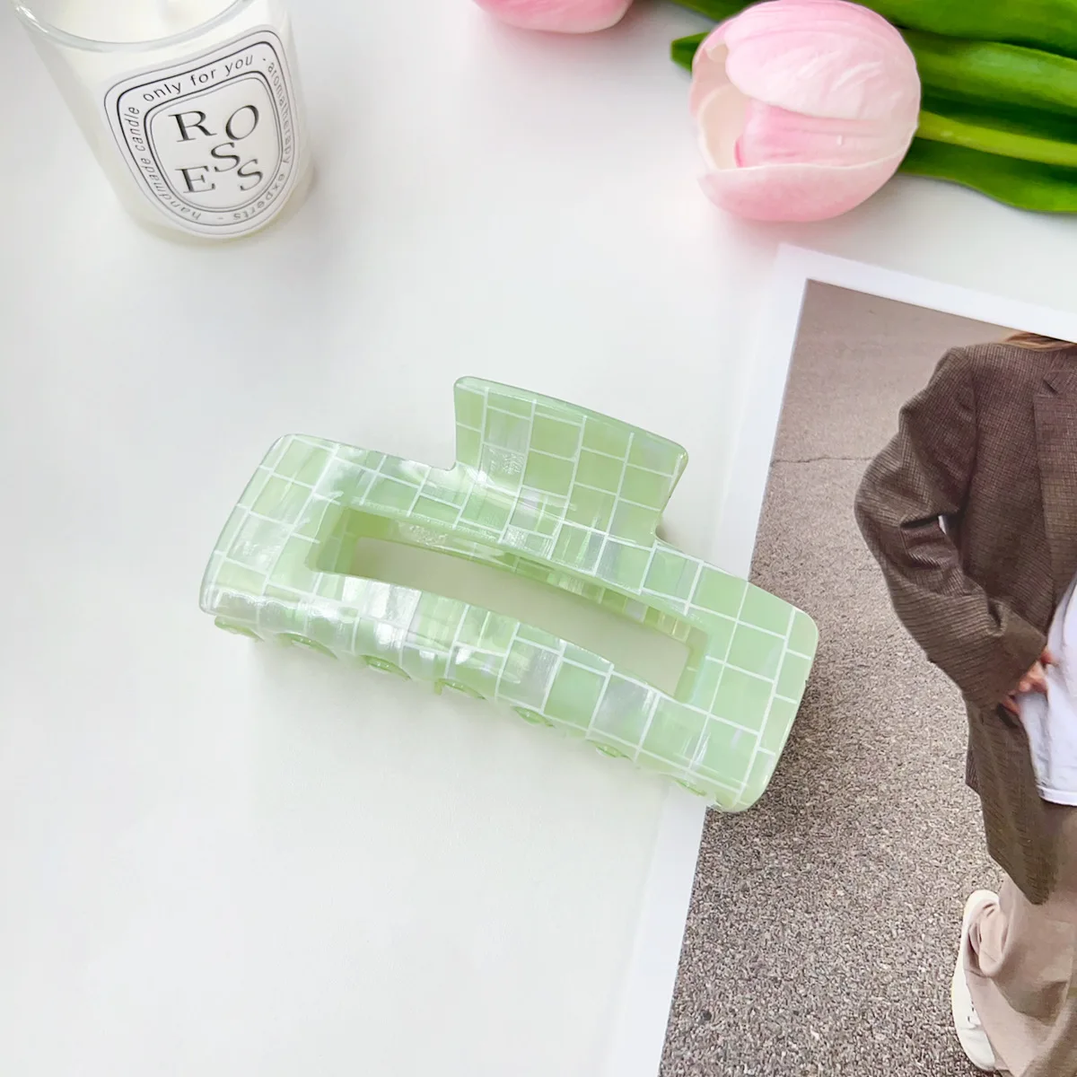 YJL New Design Square Shape Design Girls Shiny Clip 10.5cm Hair Claw Clip Outdoor PVC Hair Claw For Thick Hair