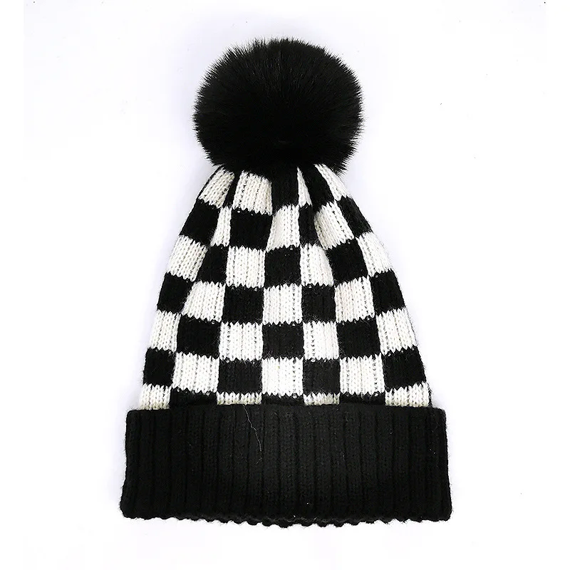 OEM wholesale autumn winter black white checked dome big head breathable warm windproof gorras beanie hat