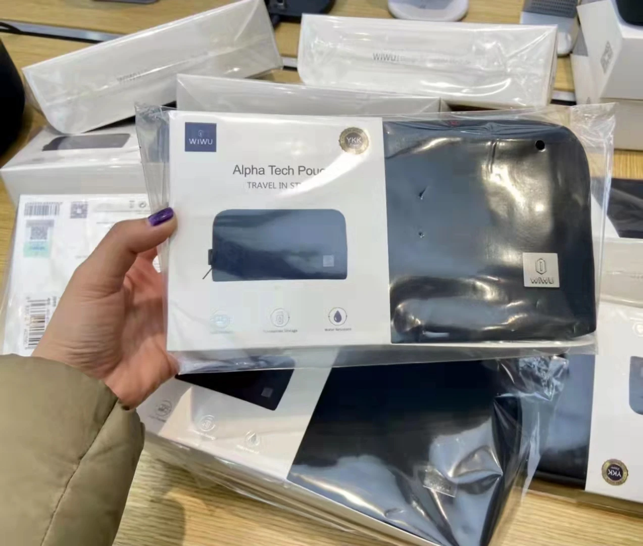 WIWU Travel Electronics Organizer, Waterproof Cable Organizer Bag for Electronic Accessories Double Layer Large Shockproof Cable