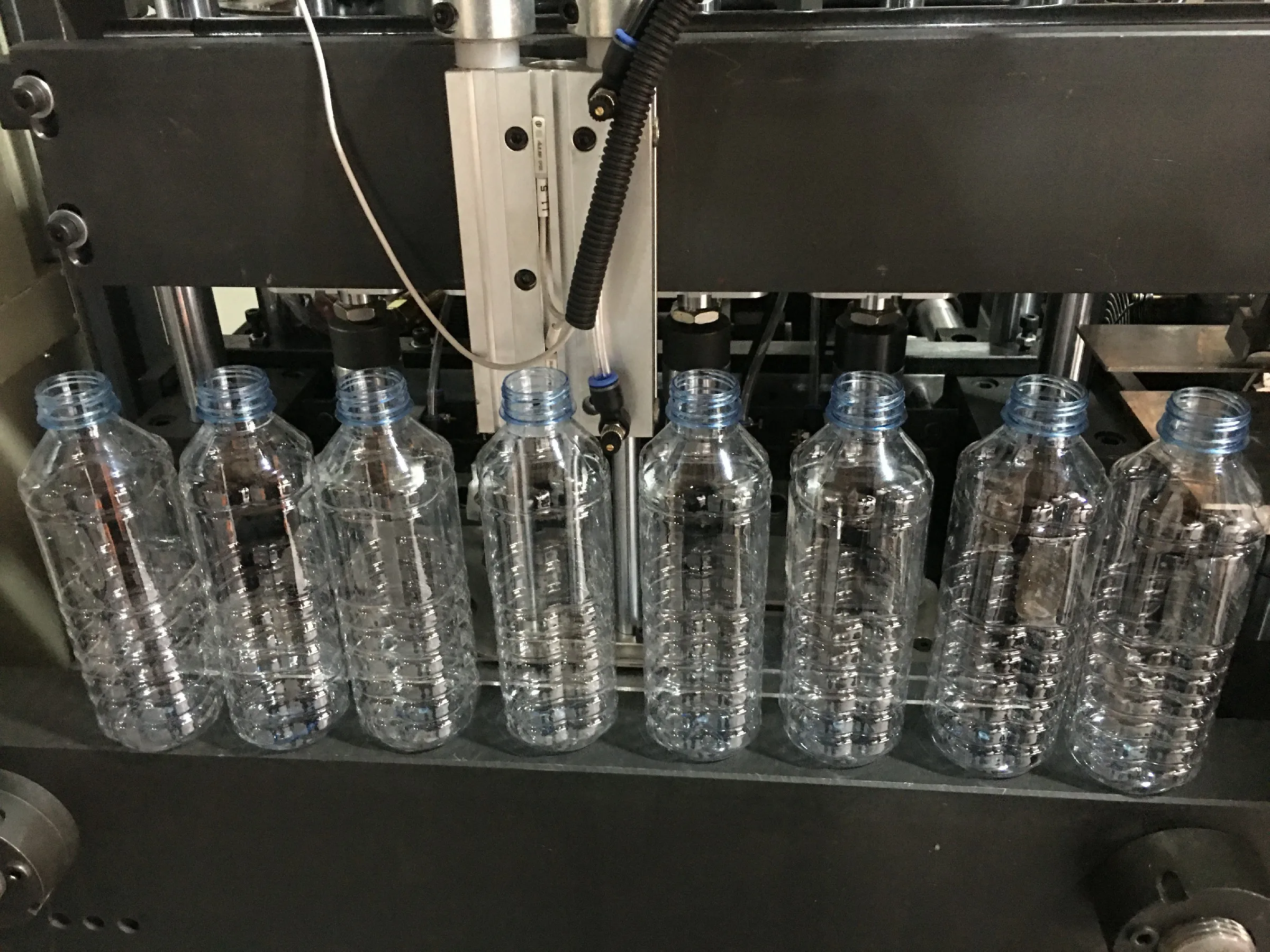 3200bph pet bottle blowing machine automatic 4cavity price