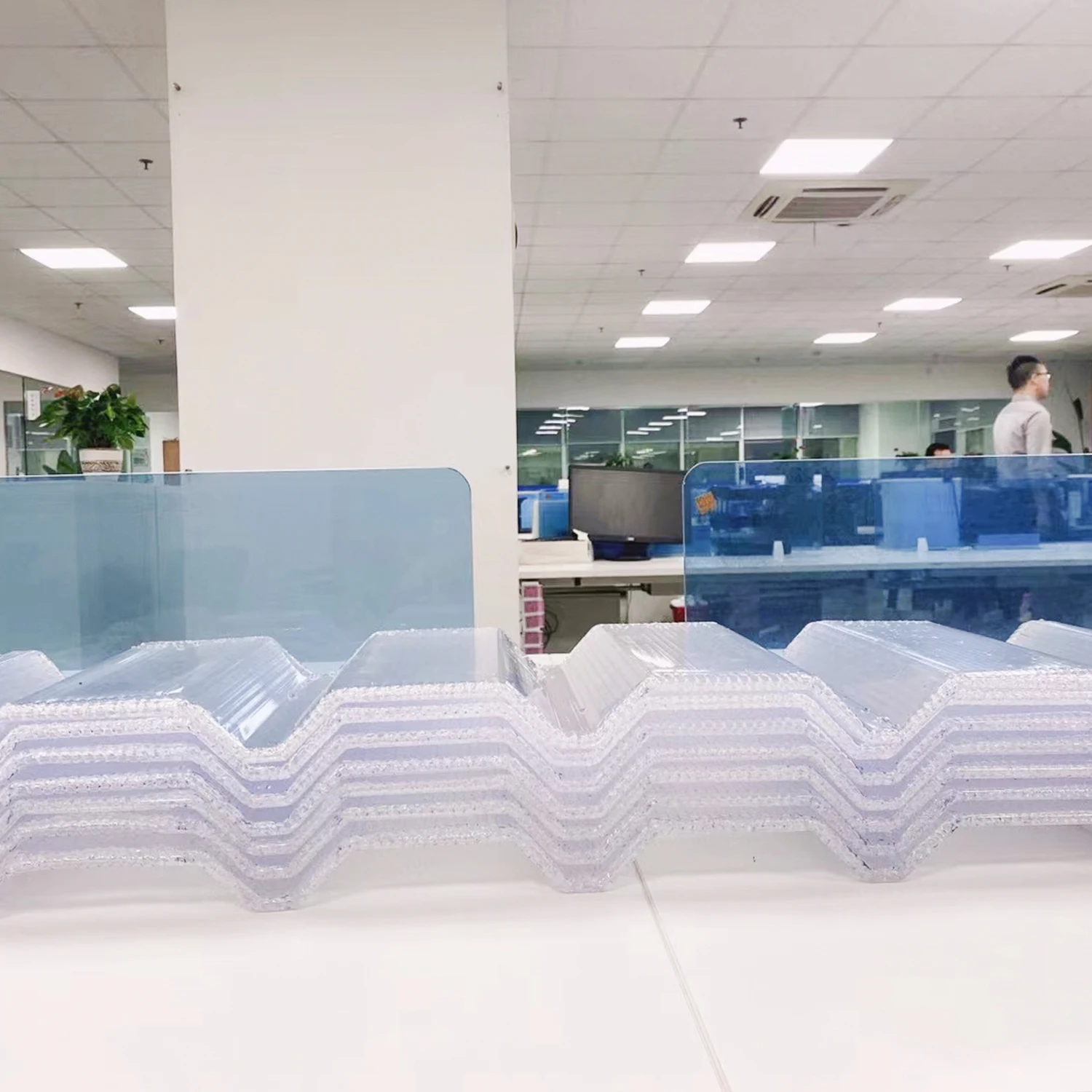 PC Corrugated Sheet Clear Plastic Polycarbonate Roof Panels Daylighting Greenhouse Sheet UV Resistant Roof Sheet Panels