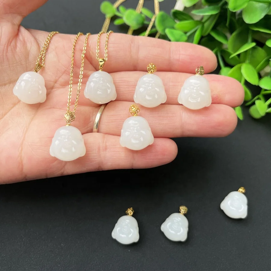 Wholesale Price Jewelry Semi-precious Stone Crafts Nephrite Buddha Natural Hetian Jade Pendant with18k Gold Clasp