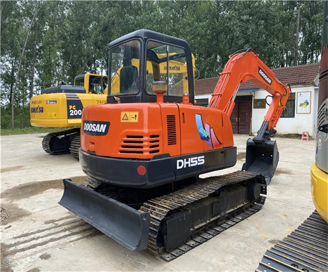Б/у б/у мини-экскаватор doosan dh55 cons doosan55 5-тонный экскаватор с лопастной экскаватором 5 тонн