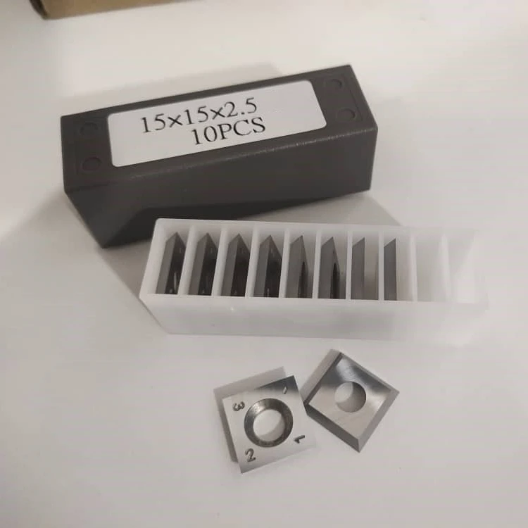 15 x 15 x 2.5mm Polished Sprial Cutter Head Blade Carbide Reversible Knives for Woodworking