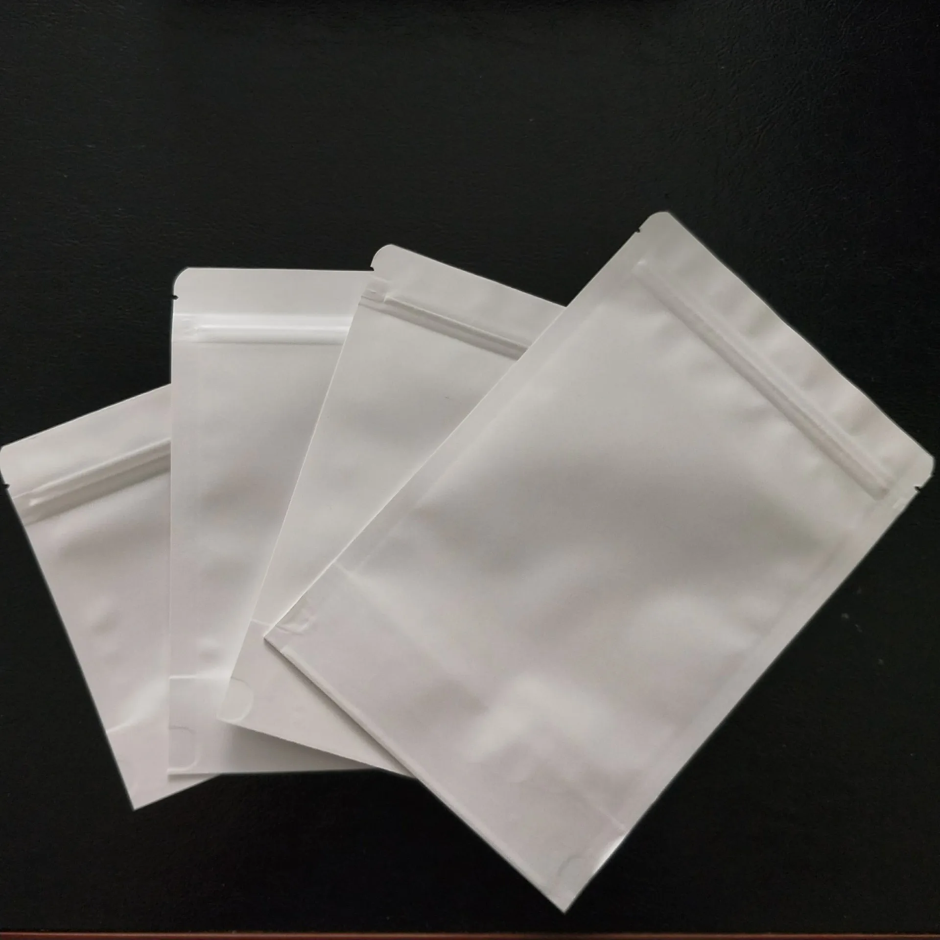 Biodegradable eco-friendly plastic reusable zip lock stand up pouches white Kraft paper bag