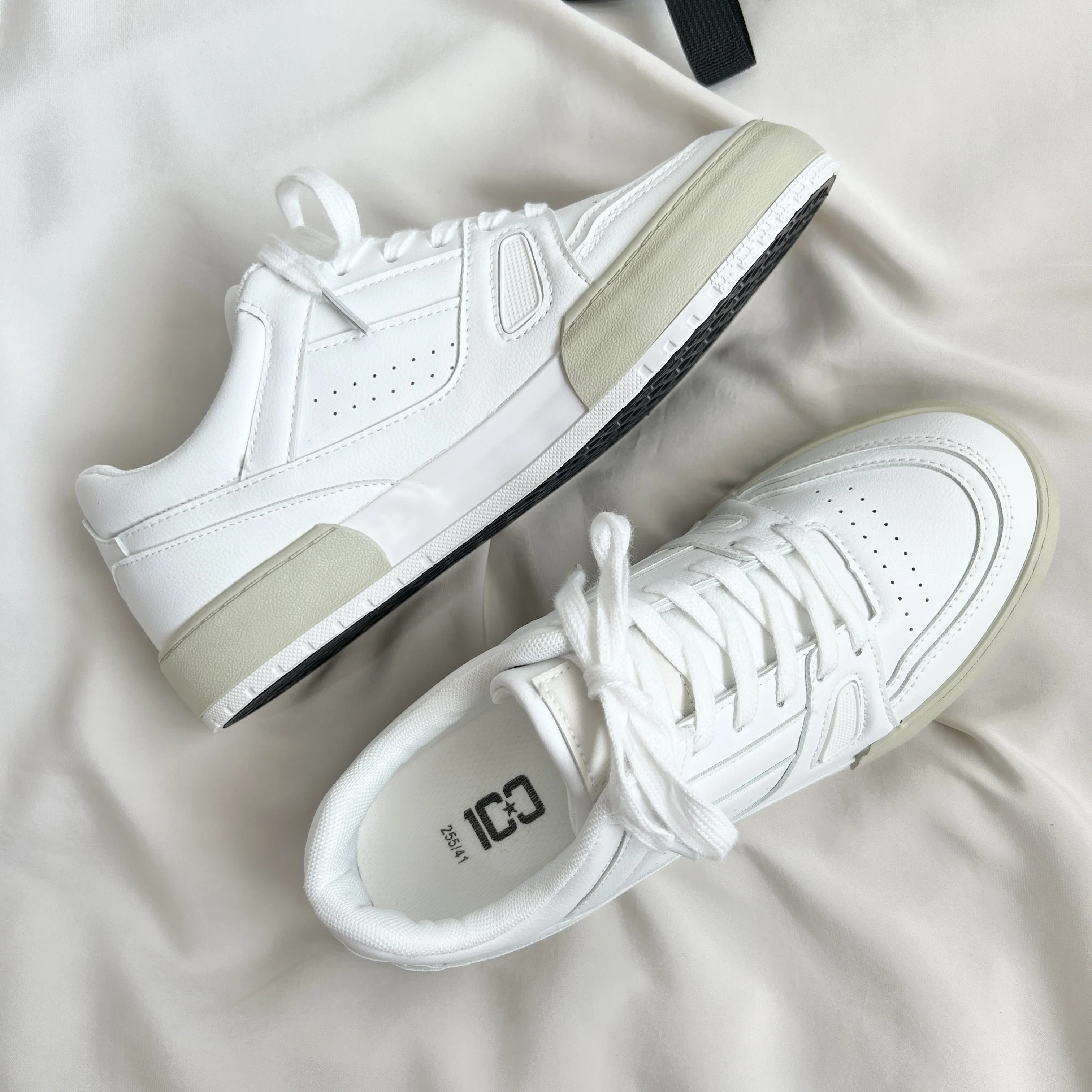 Custom 2022 New Arrival Retro Men Casual Shoes Sneakers Couple Simple Lovers Flat sneakers men