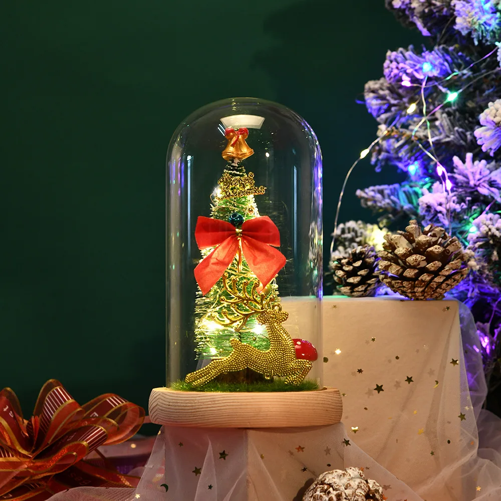 High Quality Handmade Christmas Gift Tree Glass Dome With Led Lights For Decoration
