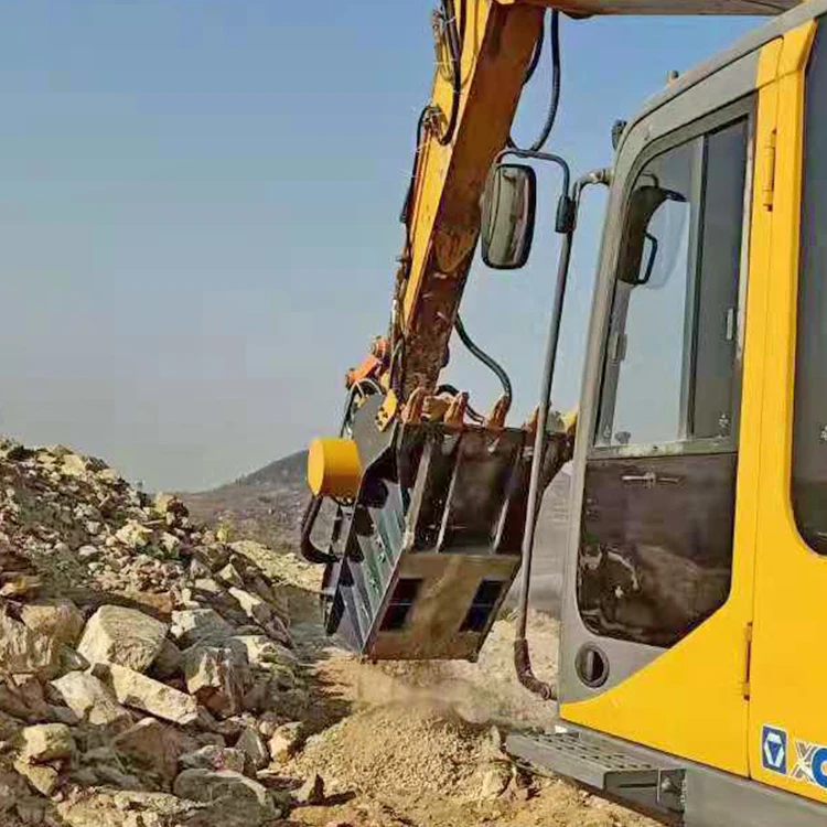 Multifunctional excavator crushing bucket rock crushing bucket