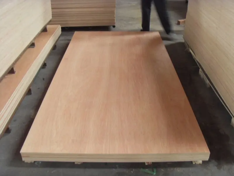 
1220X2440mm 12mm industrial commercial cheap price plywood poplar core 