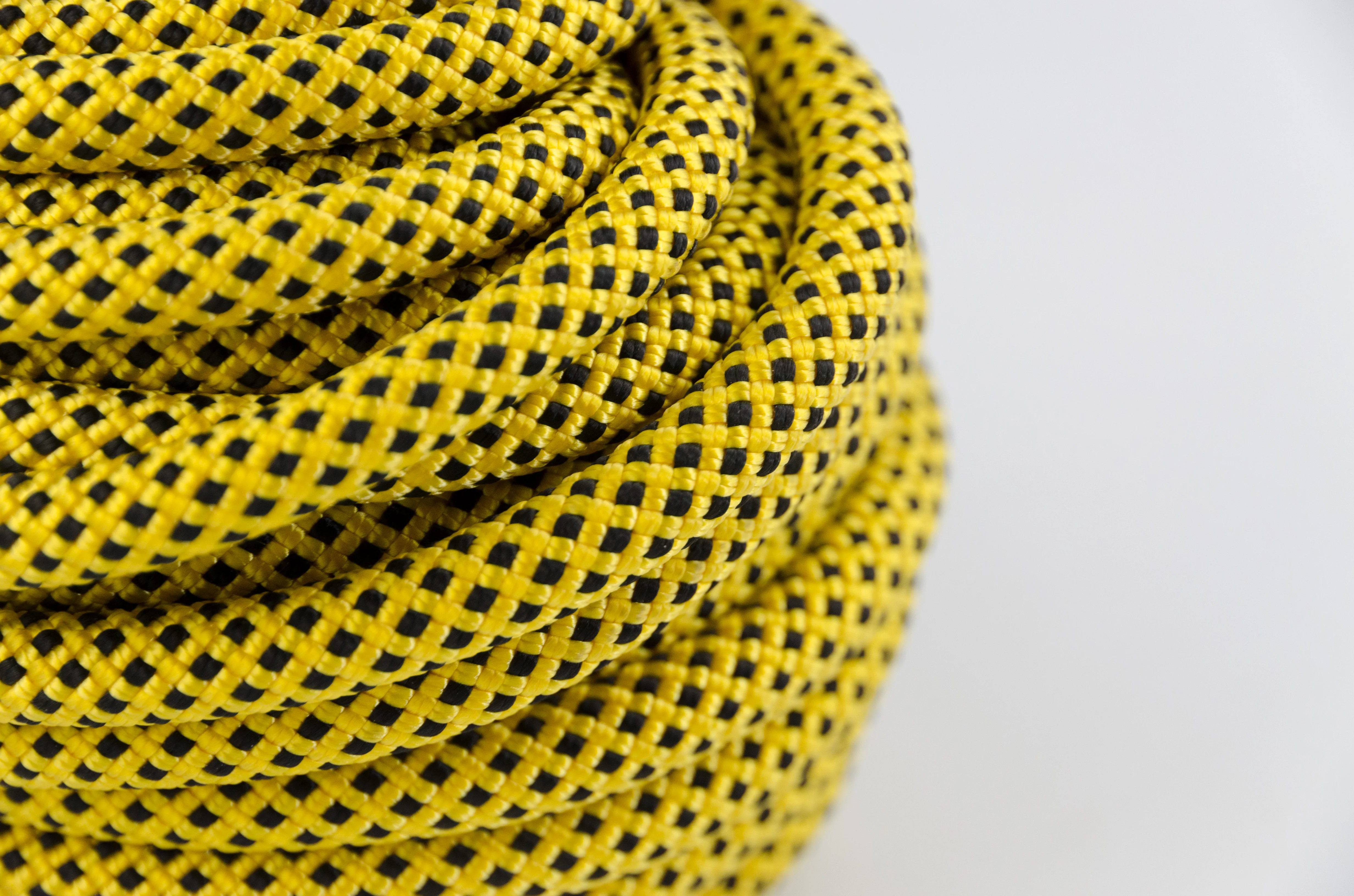 Wholesale Nylon Climbing Dynamic Rope Outdoor Sports Safety Rope 8.7mm Rock Dynamic Rope
