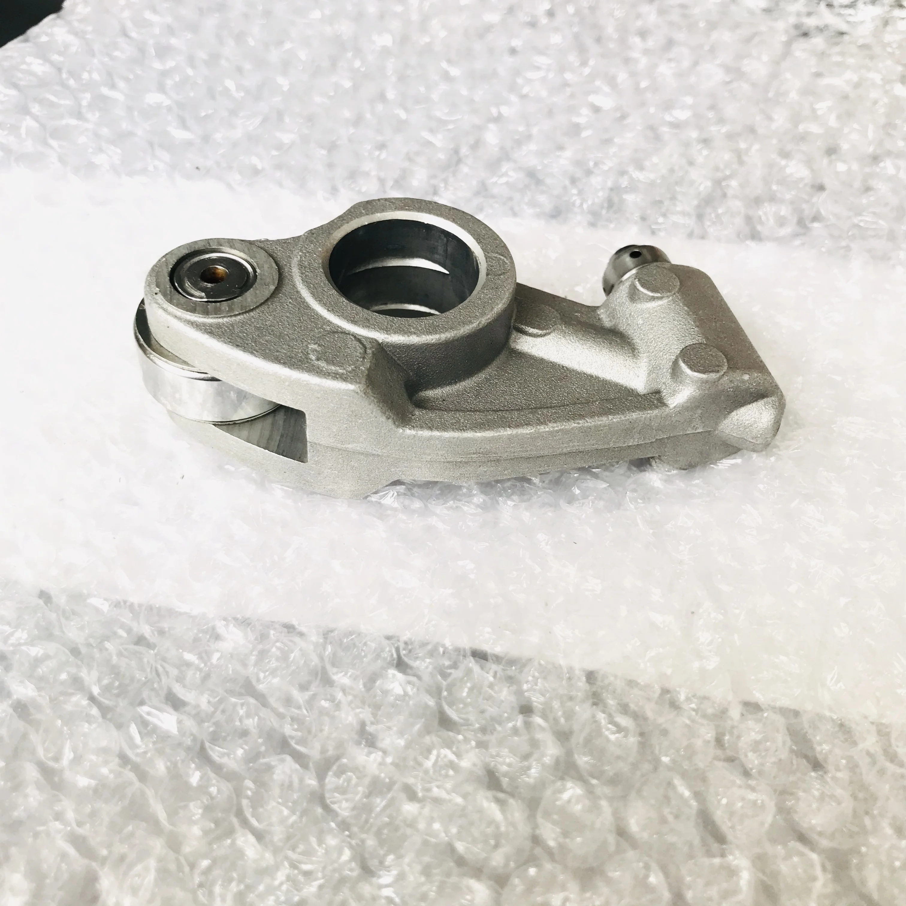 Valve rocker with Hydraulic tappet /Tappet for Renault 8200009982