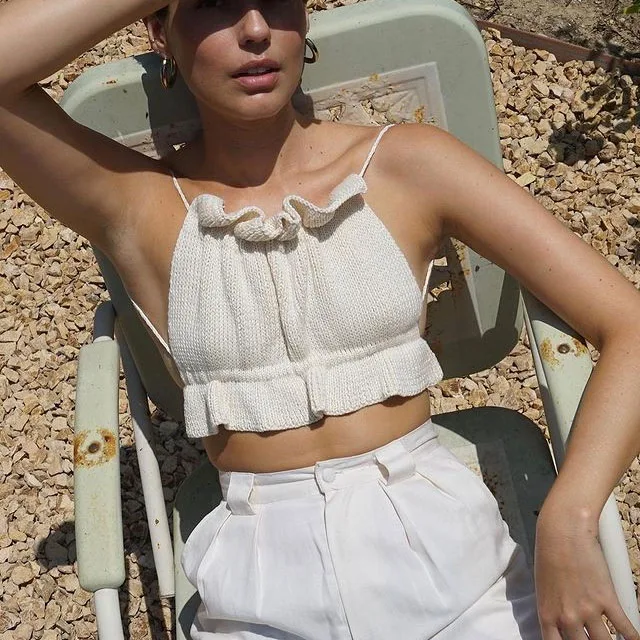 
Customizable Knitted Crochet Tank Tops Sexy Cropped Ruffle Wrinkled Female Bare Backless Women Pull Femme Crop Top Sweater Vest 