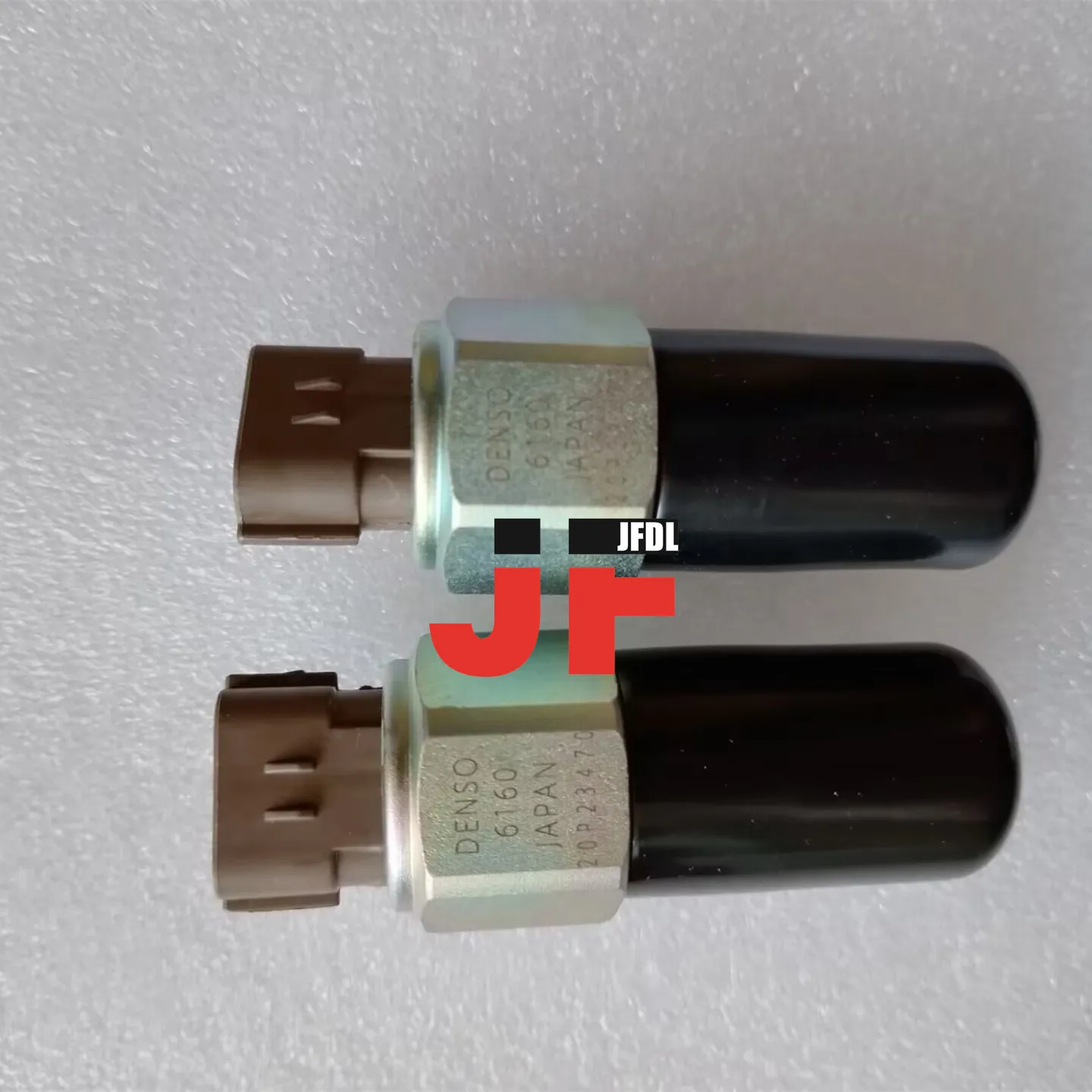 High pressure common rail Sensor ND499000-6160 Fuel Rail Pressure Sensor HM300 HM350 HM400 PC400 PC450 SAA12V140E