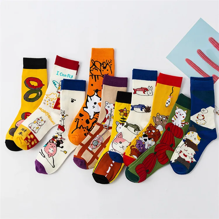 2021 hot selling creative trendy crew wholesale socks logo customize cartoon socks for women