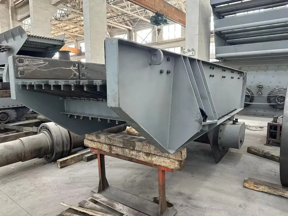 High Quality Vibrating Feeder Price Mining Feeder Specification Low cost vibrating feeder for stone crusher
