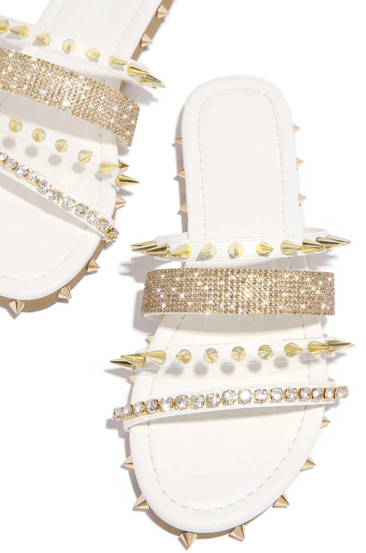 
2020 New Fashion Women Flat With Block Buckle Strap Open Toe Summer Slipper Lady Rivet Sandals 