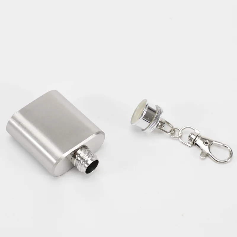 Portable outdoor camping hip flask stainless steel hip flask 1 oz with keychain liquor bottle