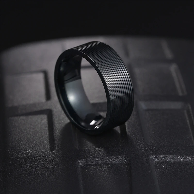 2023 Fashion Hot Sale Threaded 8mm Titanium Steel Ring Vacuum Plated Rings For Men