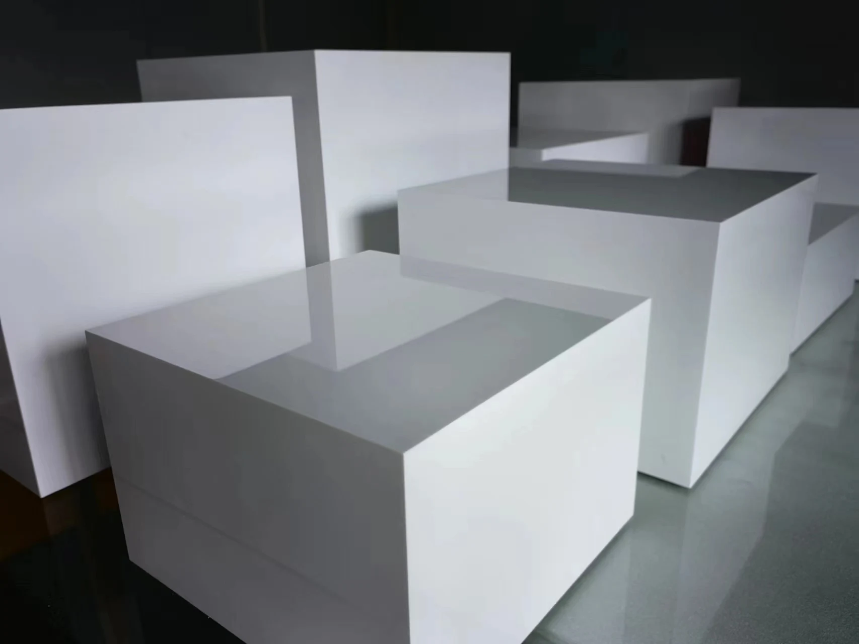 White Buffet Acrylic Riser Cube Display Nesting Risers Lucite Square Food Pedestal Box Display Stand