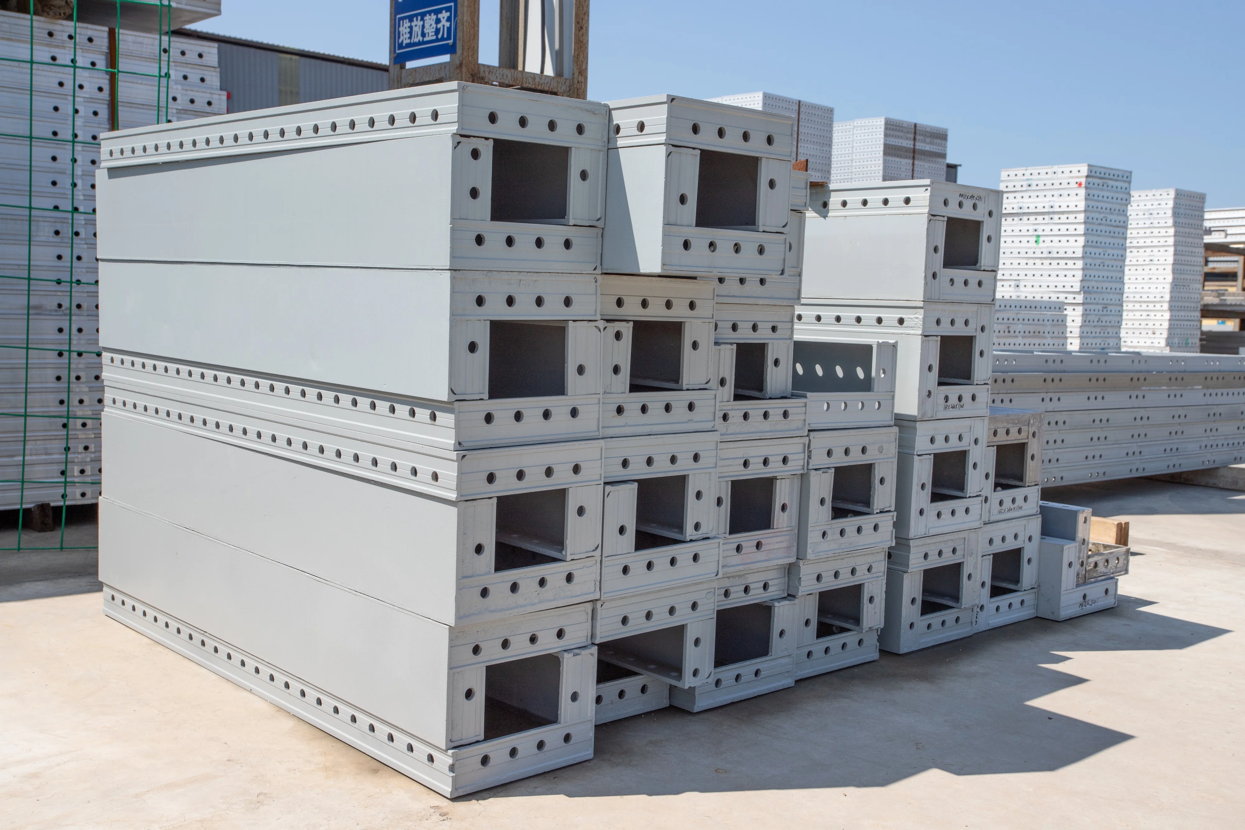 Xinghe    Durable concrete high bearing capacity aluminium construction formwork