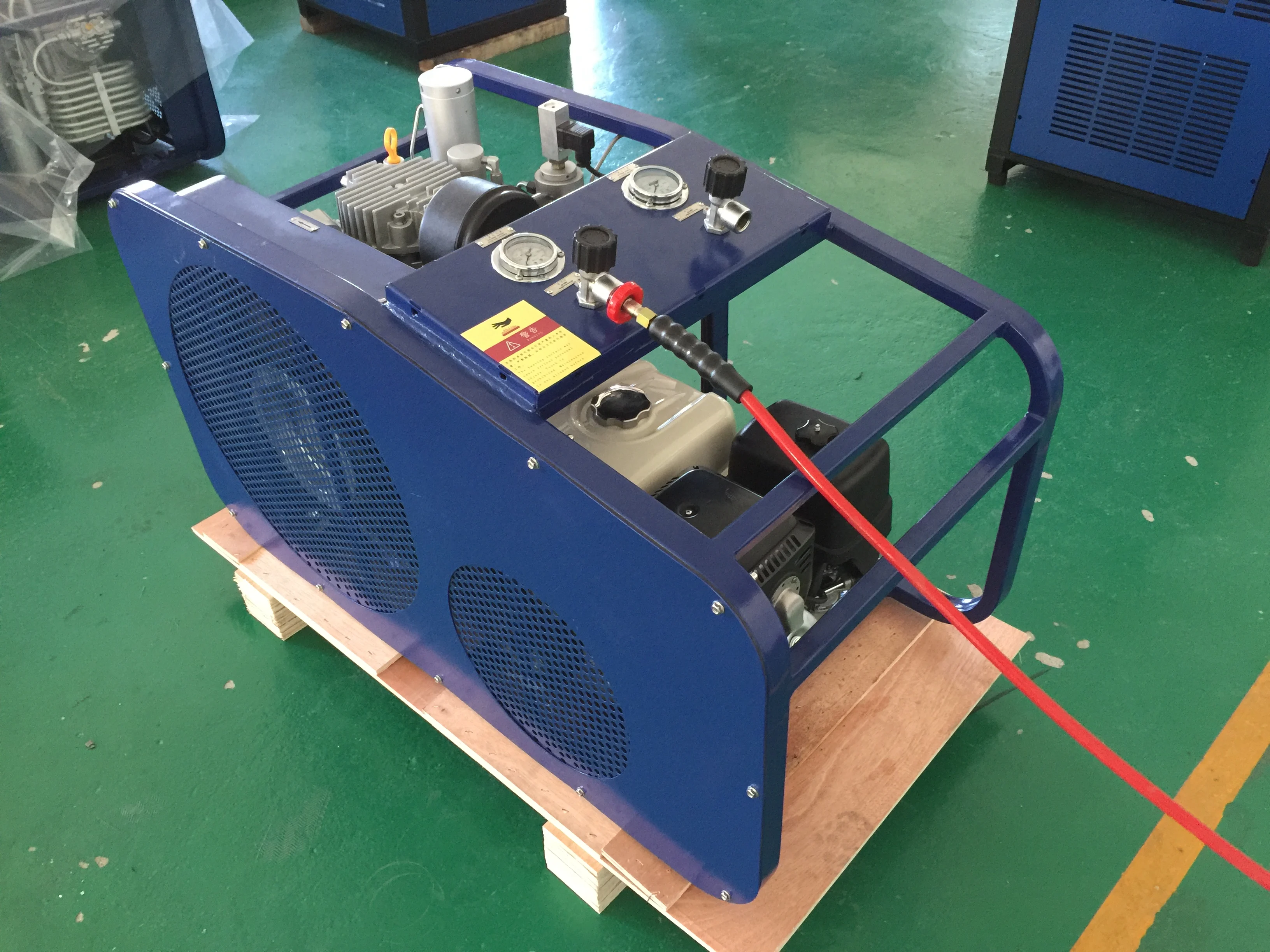 High Performance 300L/min 4500psi  30Mpa Air compressor machine for filling breathing cylinder