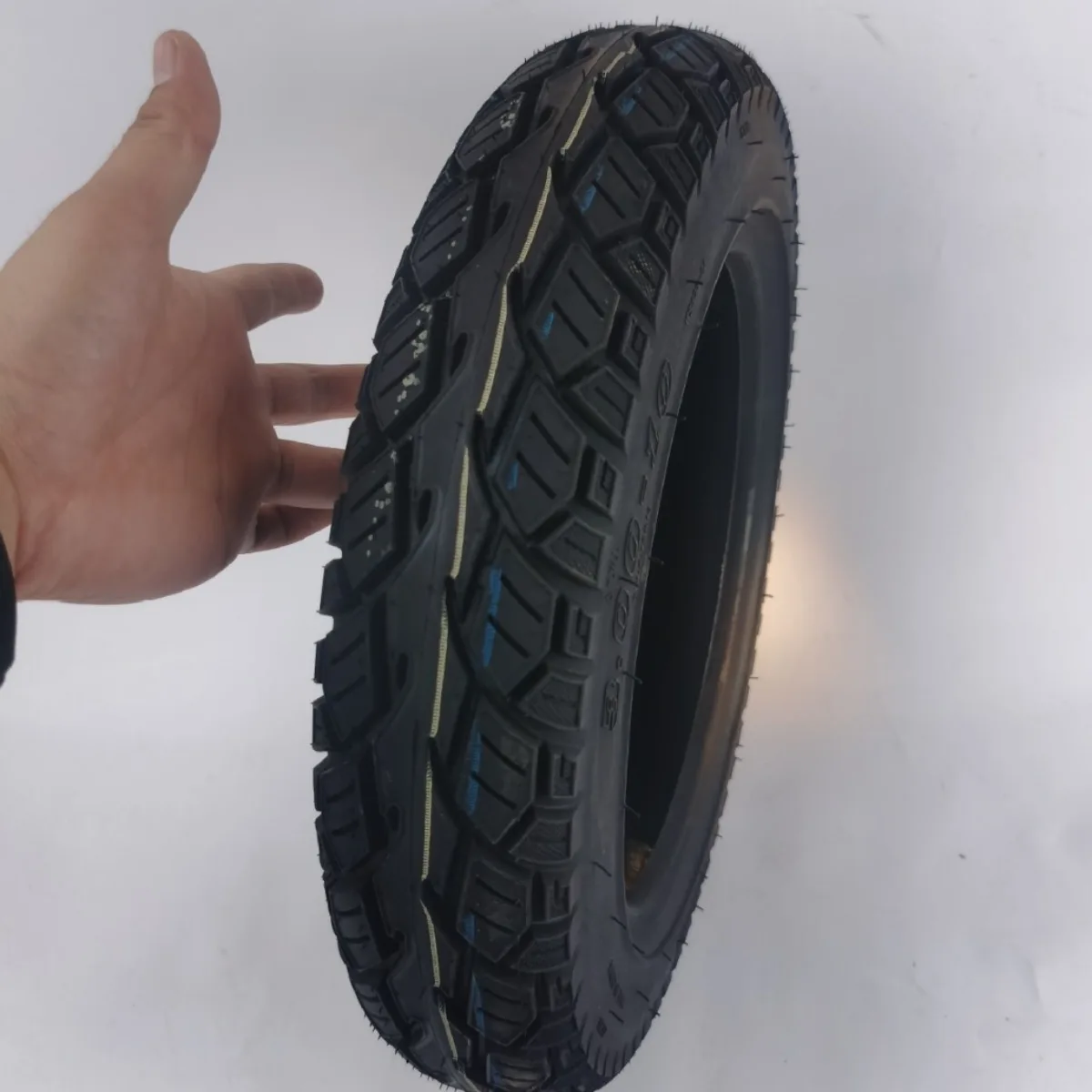 Factory direct sales 300-10 electric tricycle motorcycle tire Hercules vacuum tire steel wire tire wholesale