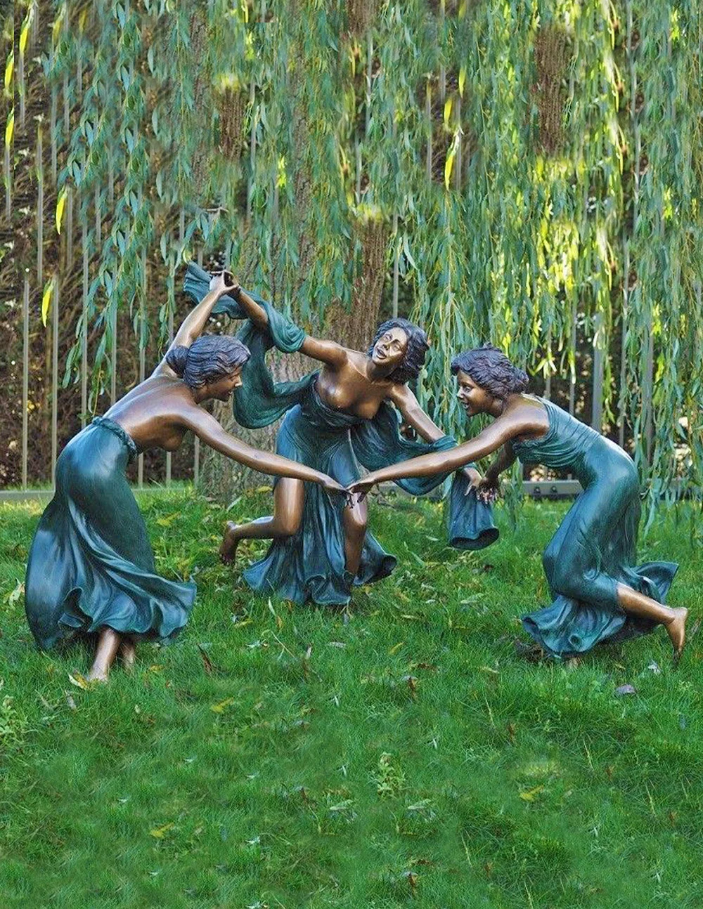 Modern famous life size garden casting bronze sexy lady statue copper female sculpture for sale