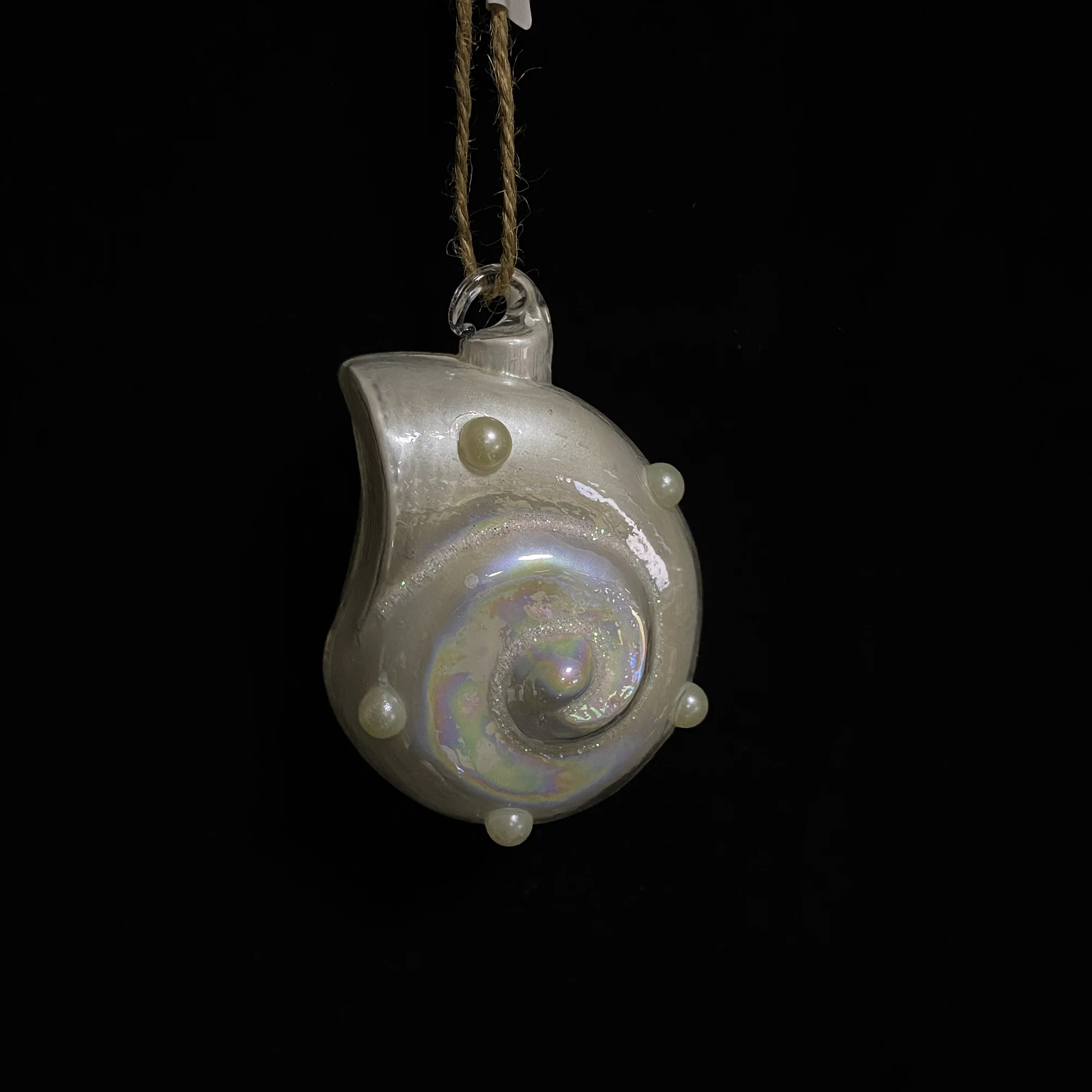 Wholesales Handpainted Ocean Xmas Ornament Glass Pearl White Sea Snail  Ornament Customized Glass Xmas Ornament