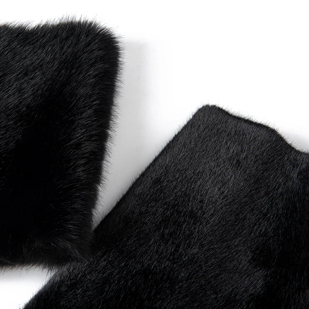 Big weight very soft 100% polyester faux fur fabric fox fur fabrics for hood scarves , winter ponchos, ladies pullovers