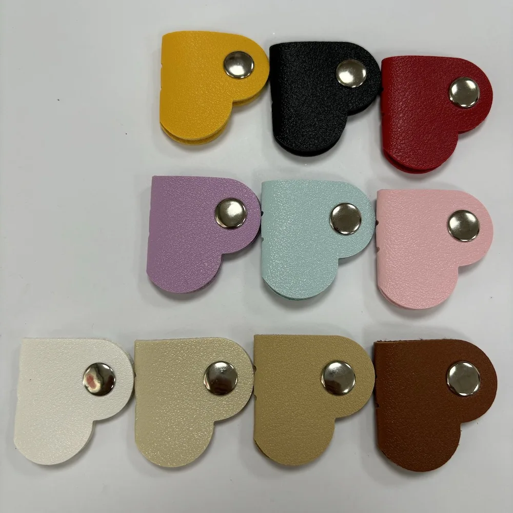 Stocked PU Leather Heart Cord Organizer PU Leather Earphones Storage Straps Portable Bag Charging Cable Holder for Office
