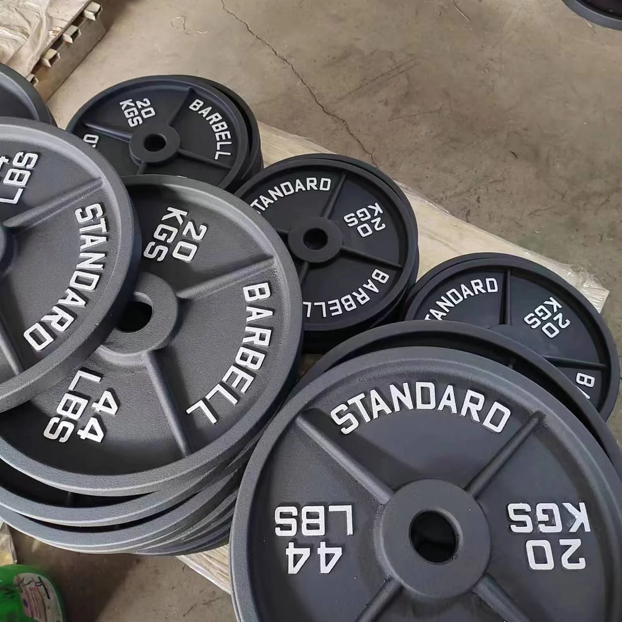 Wholesale Gym Equipment Weightlifting 5 10 15 20 25 KG Rubber Colored Bumper Weight Plate