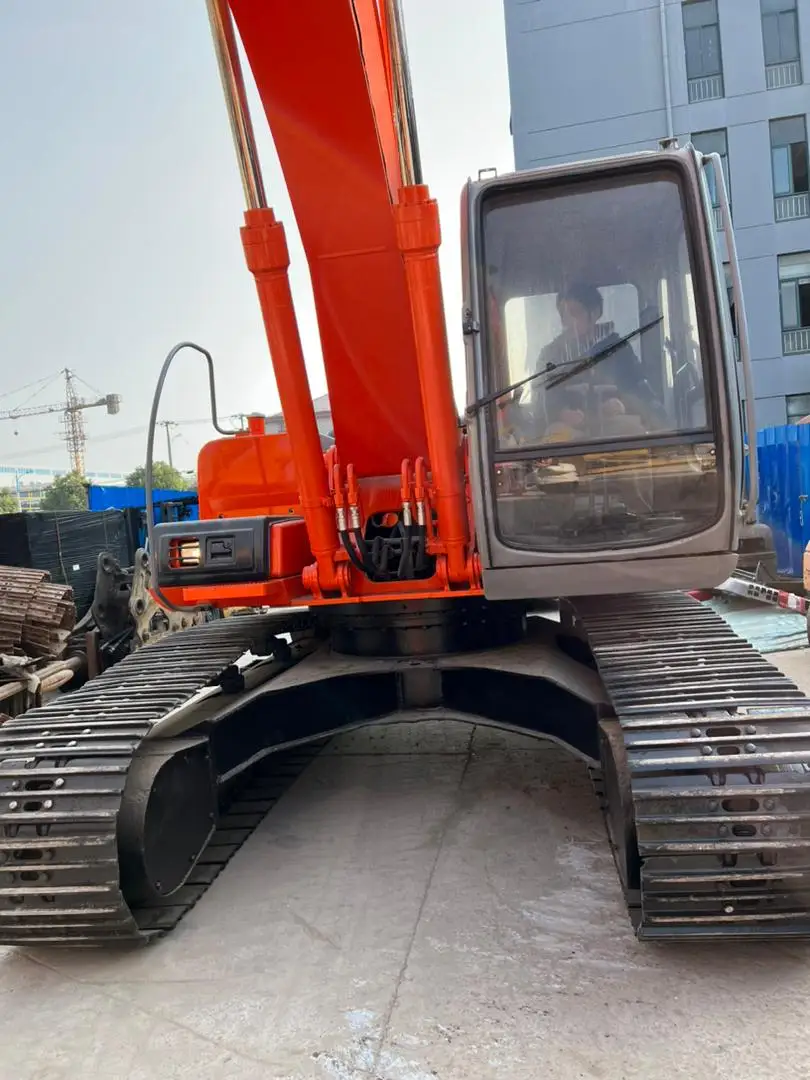 Used excavator Hitachi  EX200-5  6BG1 engine machines excavators construction equipment for sale ex200 200-5 zx200 hitachi good