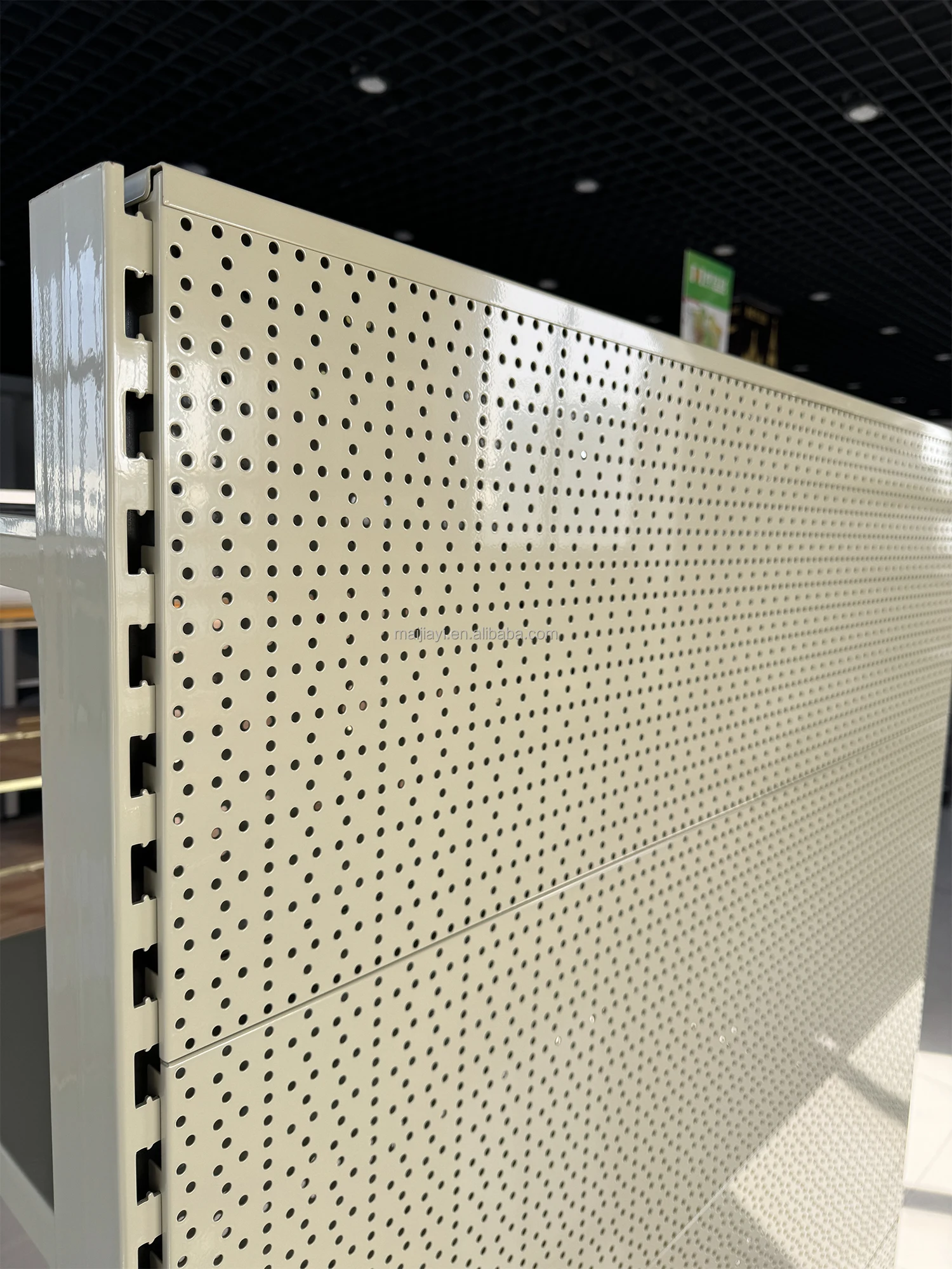Double-sided Perforated Back Panel Grocery Shelves Supermarket Equipment