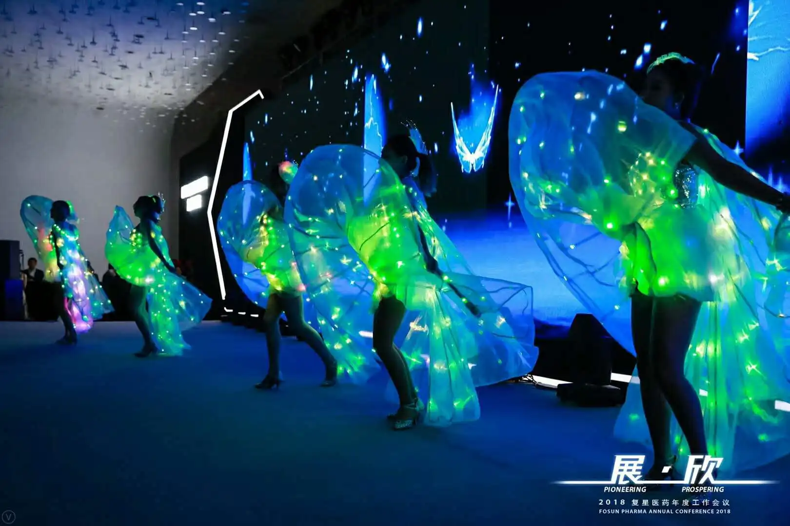 WL-0160 dance costume isis led belly dance wings adult size costume white feather angel wings