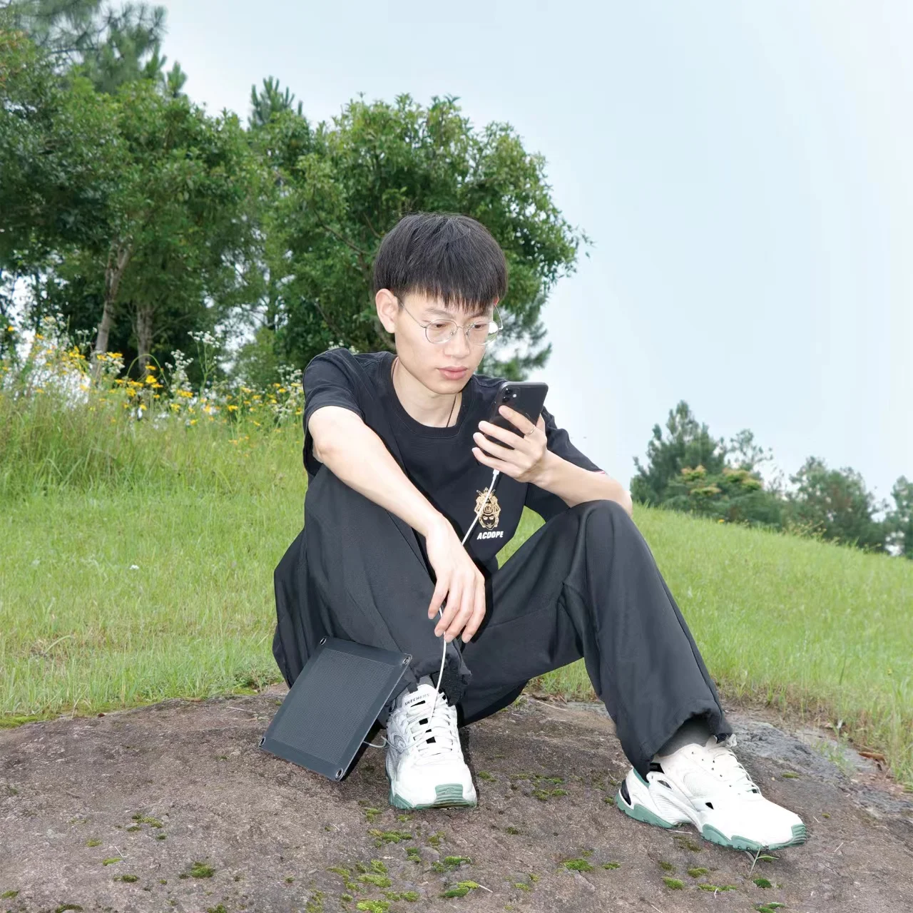 GDJ Solar Power System USB Direct Charging 10W Multiple Device Mono Silicon Solar Panel Charger