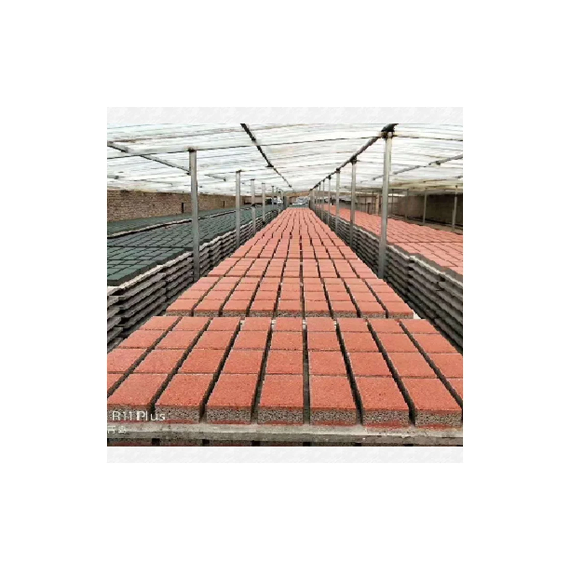 Новый дизайн профессиональный Прочный Проницаемый кирпич с отличным водопоглощением для городского и жилого использования