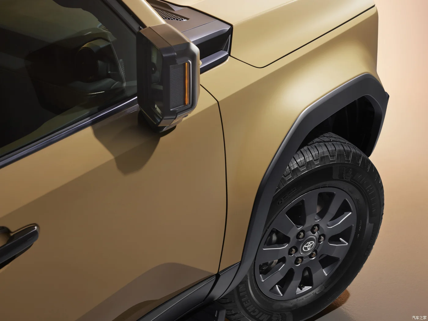 New 2024 Model Toyota Prado Land Cruiser Hybrid Car with 5-Door 2.4T Gxr Used Toyota Cars For Sale