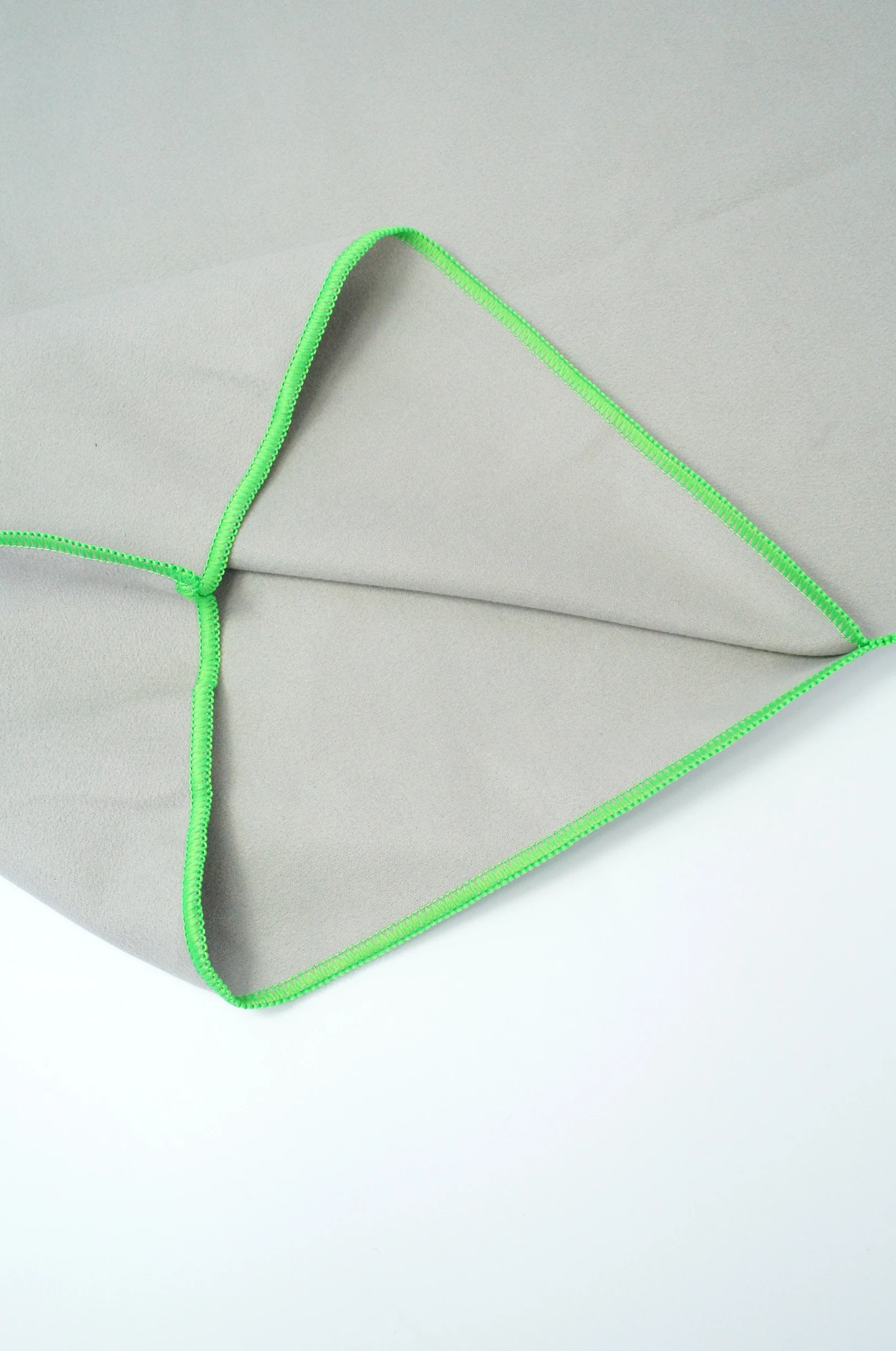 Custom cheap fun microfiber hooded poncho monogram beach towelling towels robe for adults