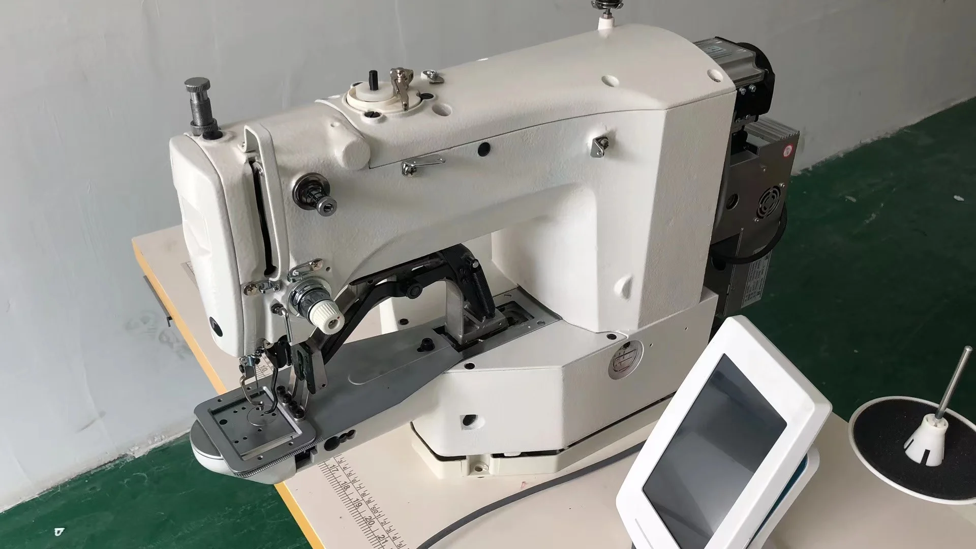 QK-1906A High speed 5*6cm electronic pattern Industrial sewing machines with Dahao system or Brother system