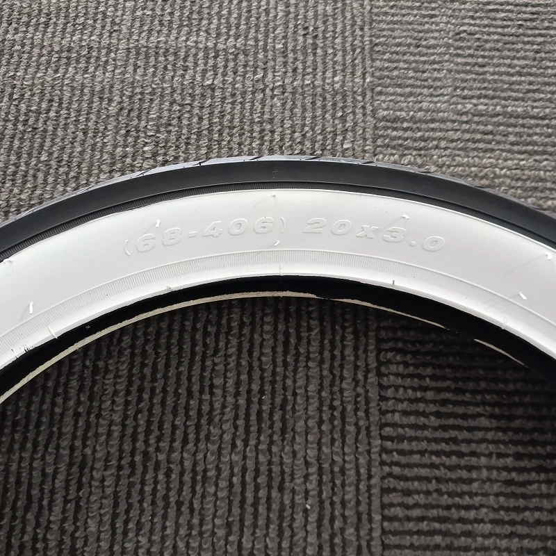 Wholesale Black 20X3.0 20X4.0 24X3.0 26X3.0 Electric Fat Bike Bicycle Tire White Wall Tyre for Road Bike