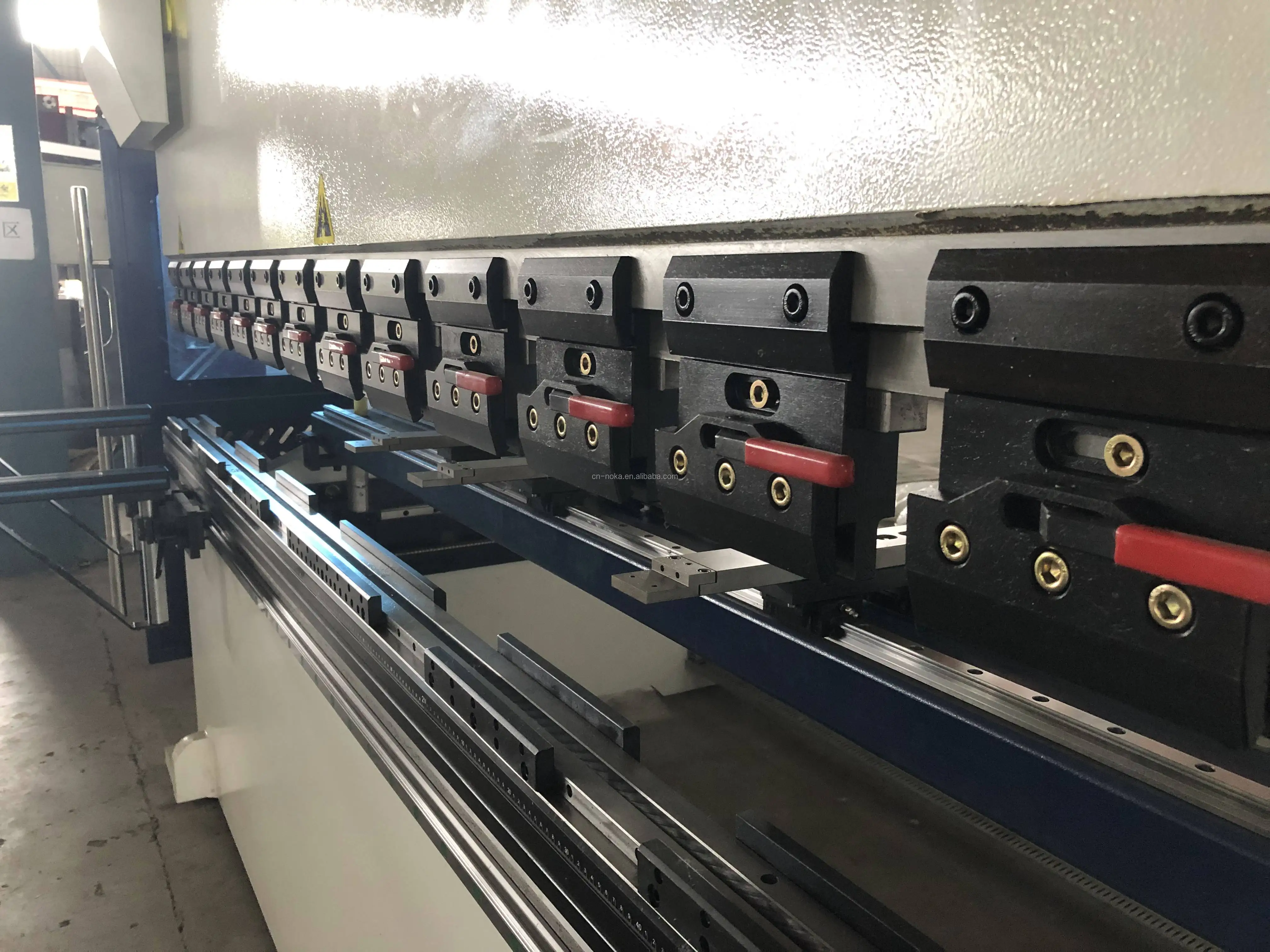 NOKA Euro Pro 4 Axis CNC Hydraulic Press Brake With New Design